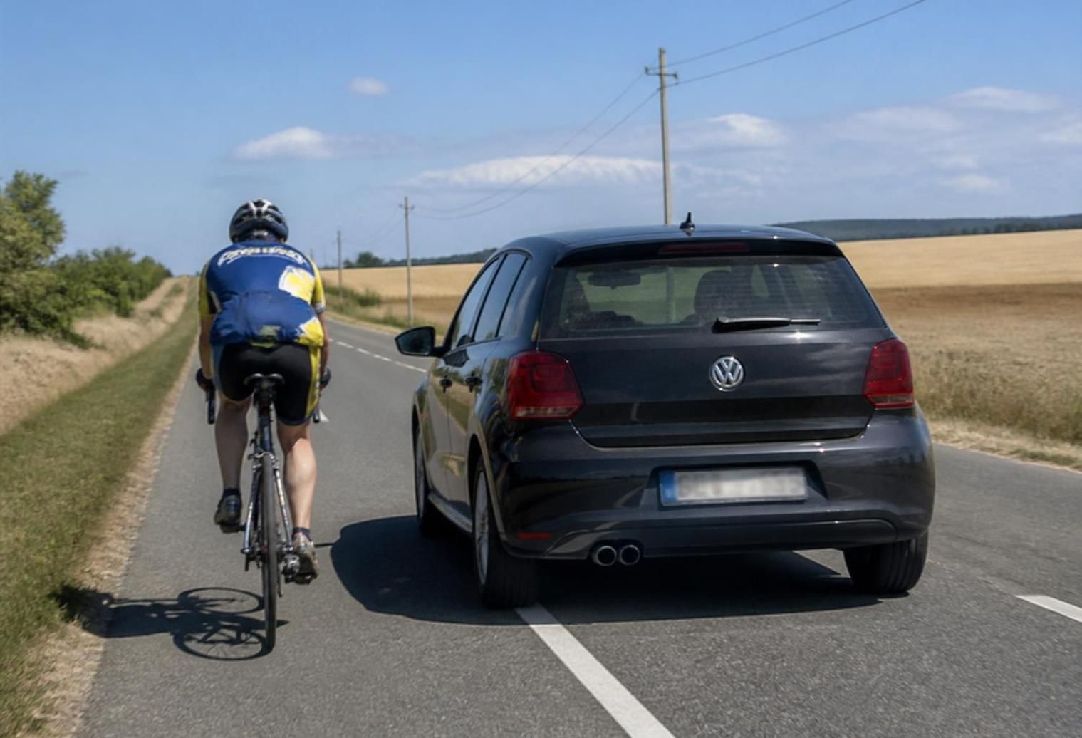 découvrez si le dépassement d'un vélo sur une ligne blanche est autorisé en france, les règles de circulation à respecter et les précautions à prendre pour garantir la sécurité de tous.