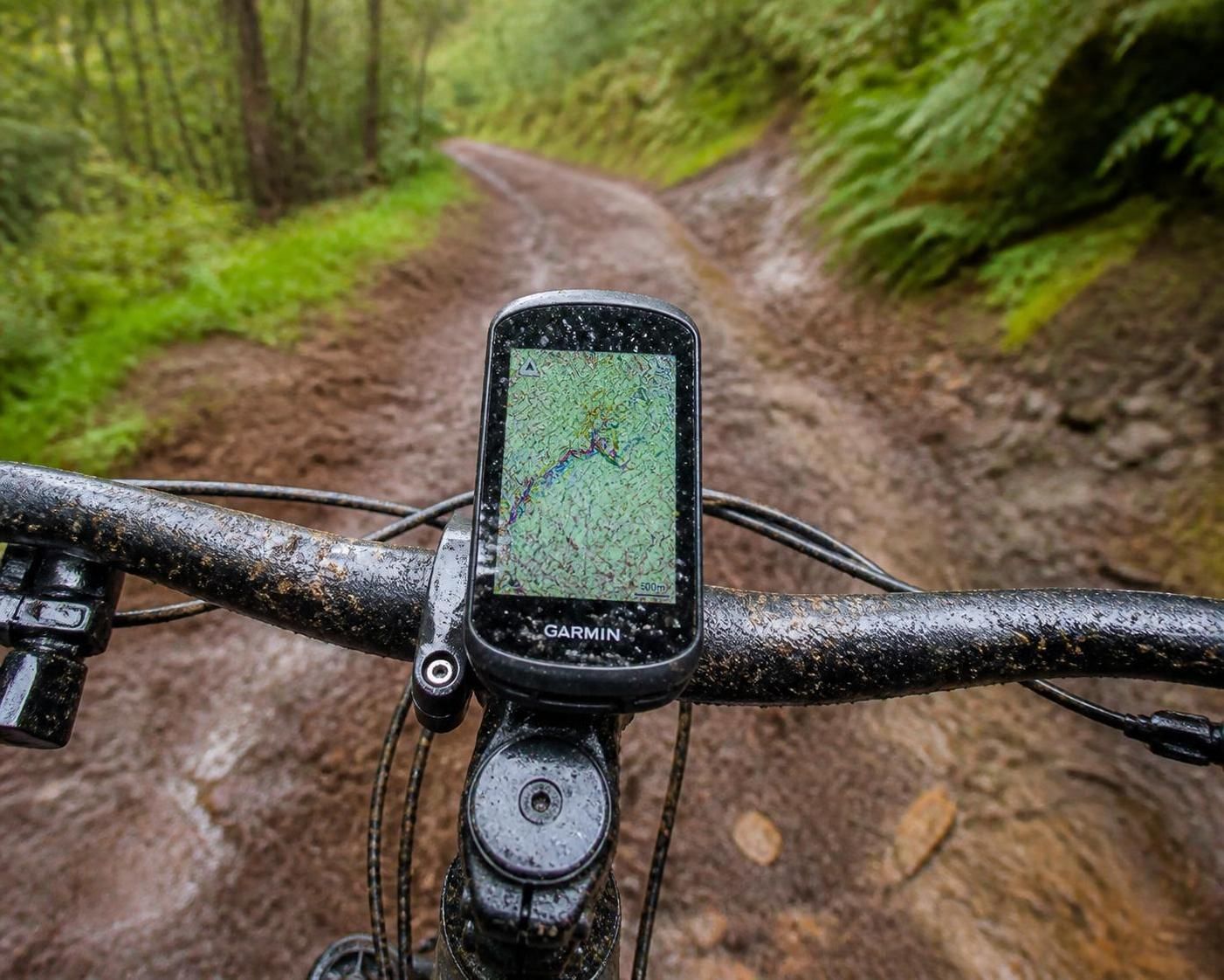 découvrez les fonctions essentielles et les critères clés pour choisir le gps vélo idéal, afin d'améliorer vos sorties et optimiser votre navigation.